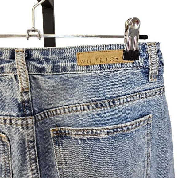 White Fox Boutique Womens  High Waist Boyfriend Jeans Size Medium Blue - Picture 6 of 7